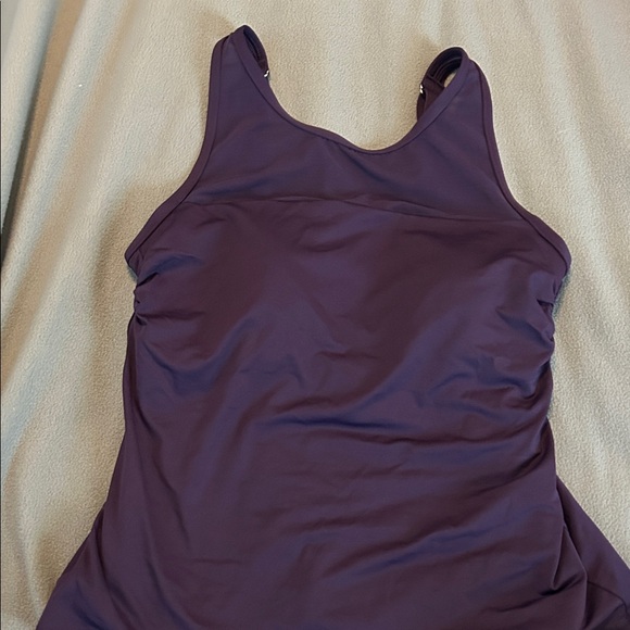 Lands' End Deep Purple Tankini - 8D- built in bra, and tummy control layer. - Picture 1 of 3